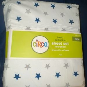 Nwt circo basic sheets size twin